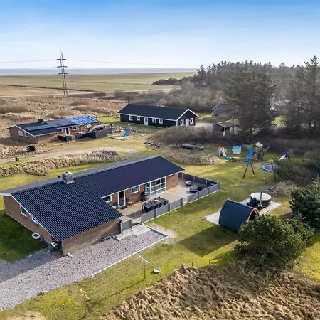Sissan - 900m From The Sea In Western Jutland By Interhome Holiday home Ringkobing
