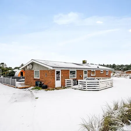 Holiday home Sissan - 900m From The Sea In Western Jutland By Interhome
