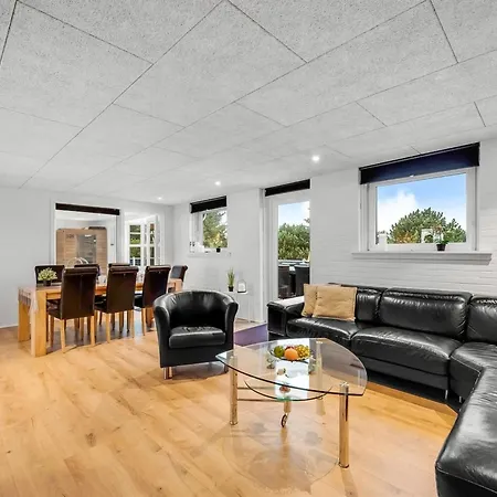 Sissan - 900m From The Sea By Interhome