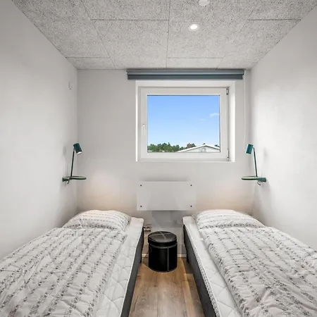 Sissan - 900m From The Sea By Interhome *